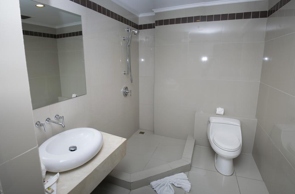 Torres Del Lago Suites And Apartments San José Kültér fotó