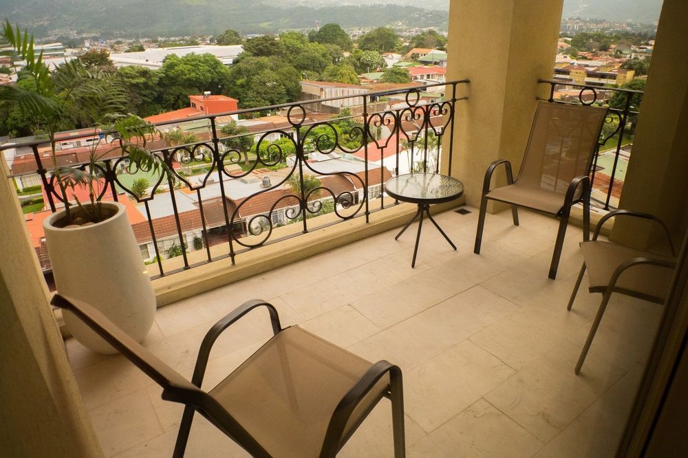 Torres Del Lago Suites And Apartments San José Kültér fotó