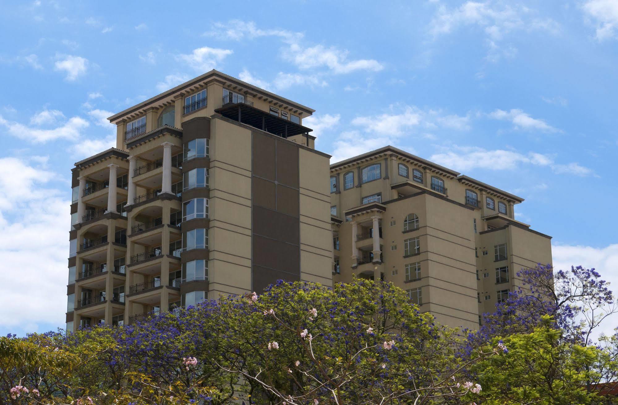 Torres Del Lago Suites And Apartments San José Kültér fotó
