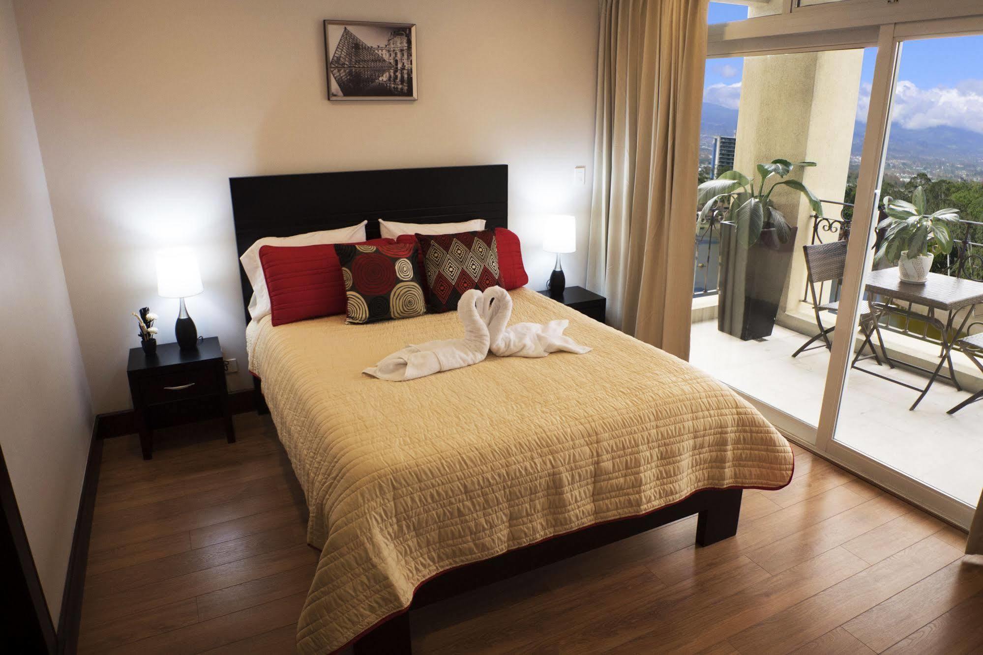 Torres Del Lago Suites And Apartments San José Kültér fotó