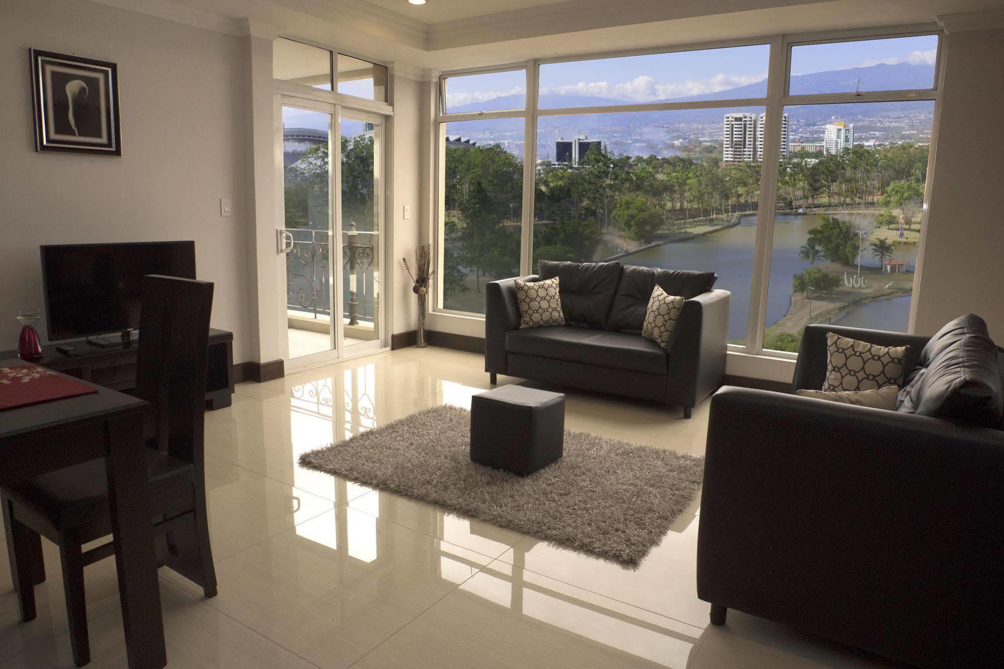Torres Del Lago Suites And Apartments San José Kültér fotó