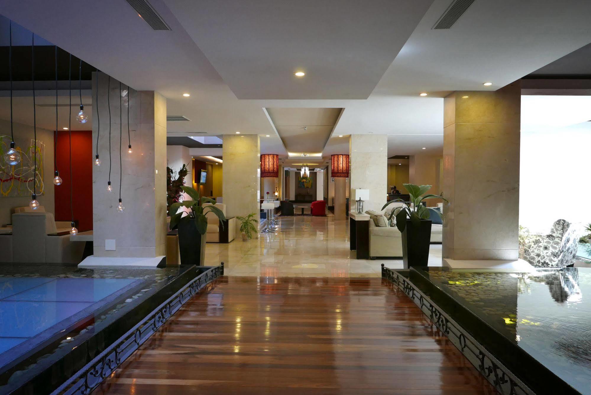 Torres Del Lago Suites And Apartments San José Kültér fotó