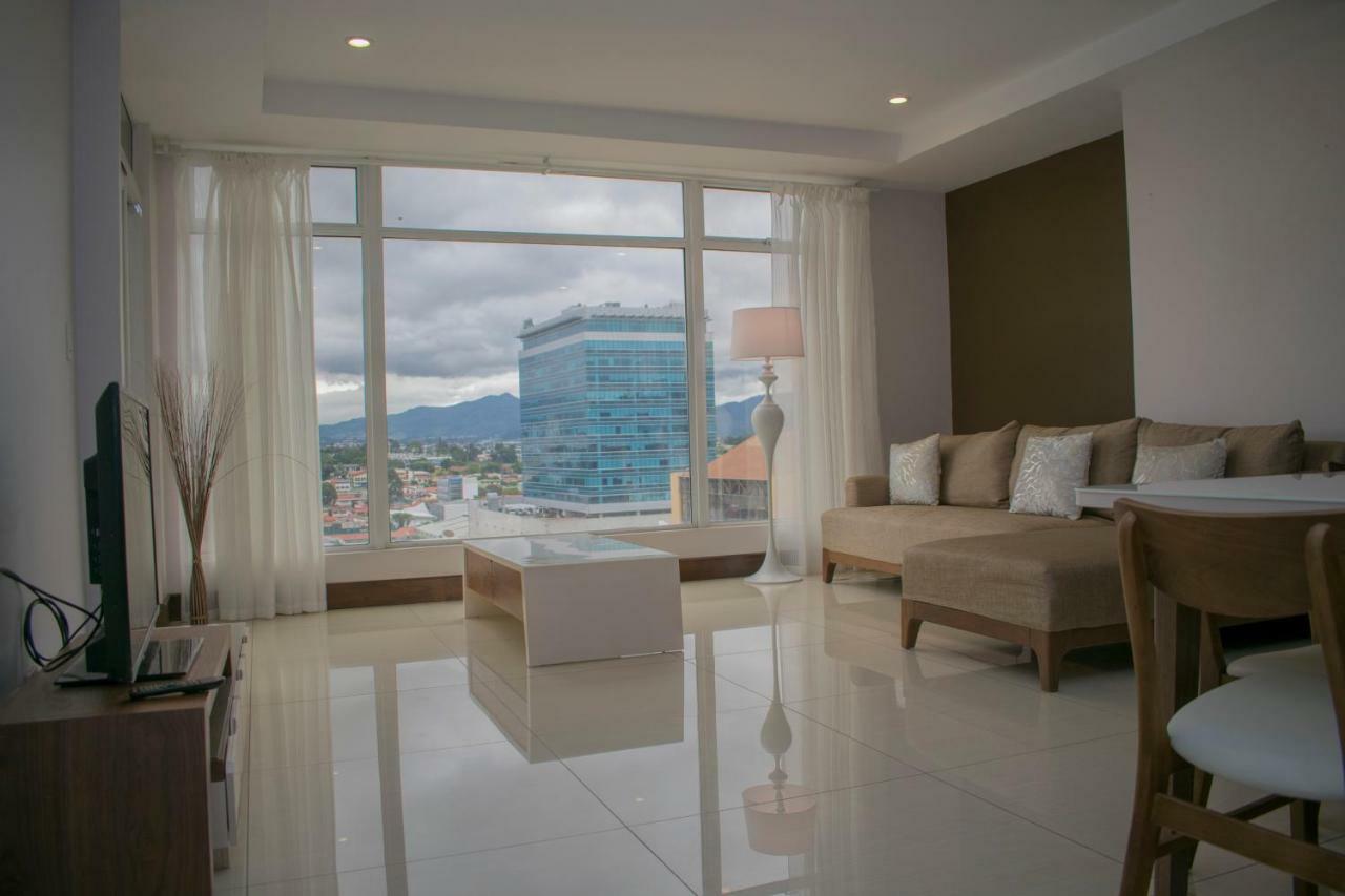Torres Del Lago Suites And Apartments San José Kültér fotó